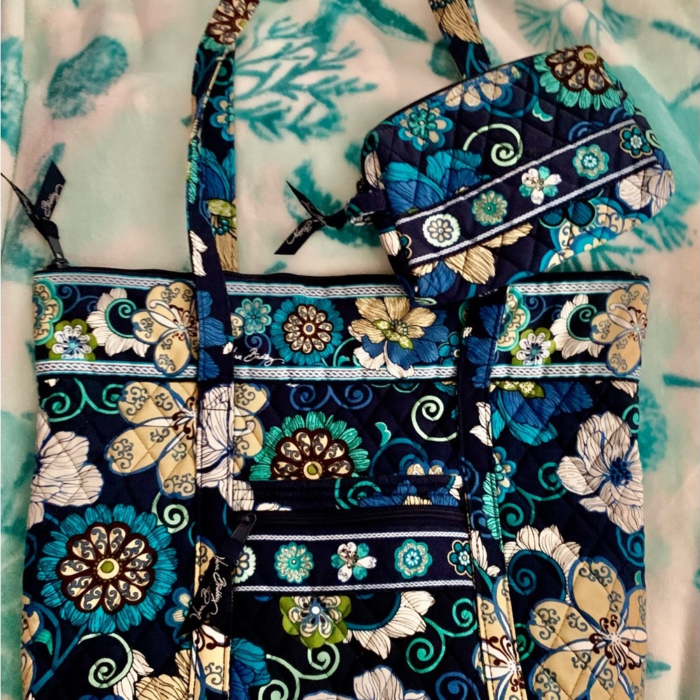 Vera Bradley Geometric Blue and Cream Floral Tote and Matching Make Up Bag